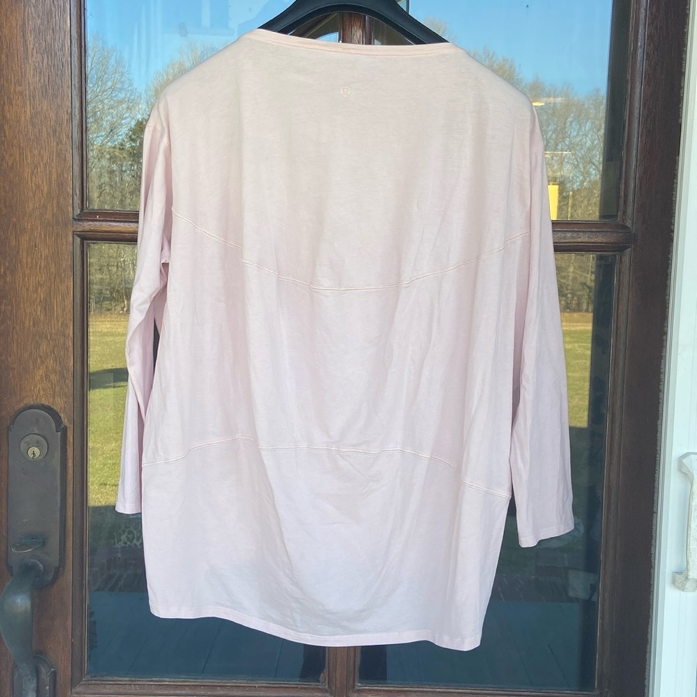 Lululemon Back in Action long sleeve shirt. Approximately size 12